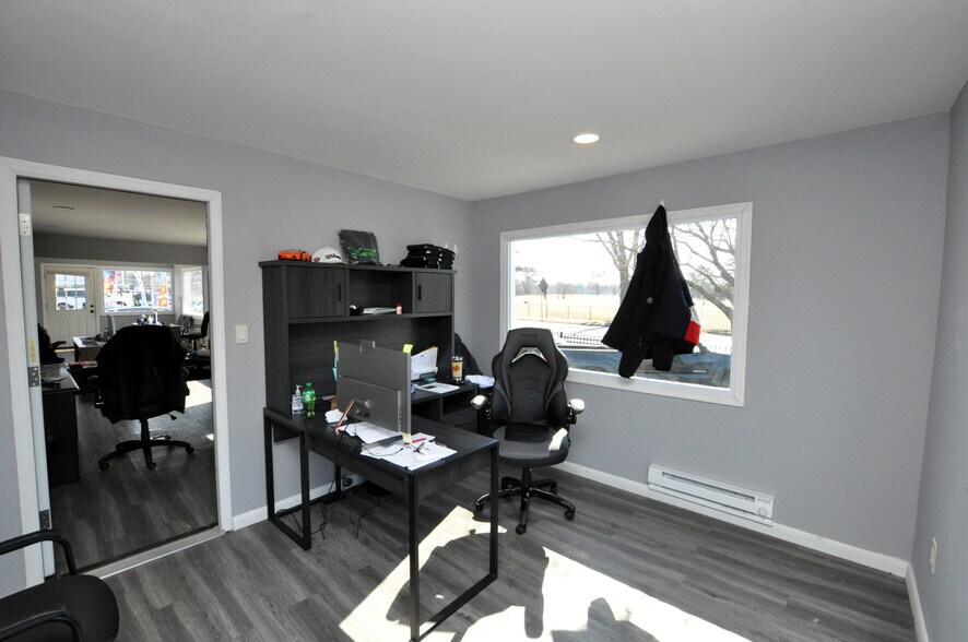More Photos Of 1634 Nottingham Way, Hamilton Auto Dealership For Sale