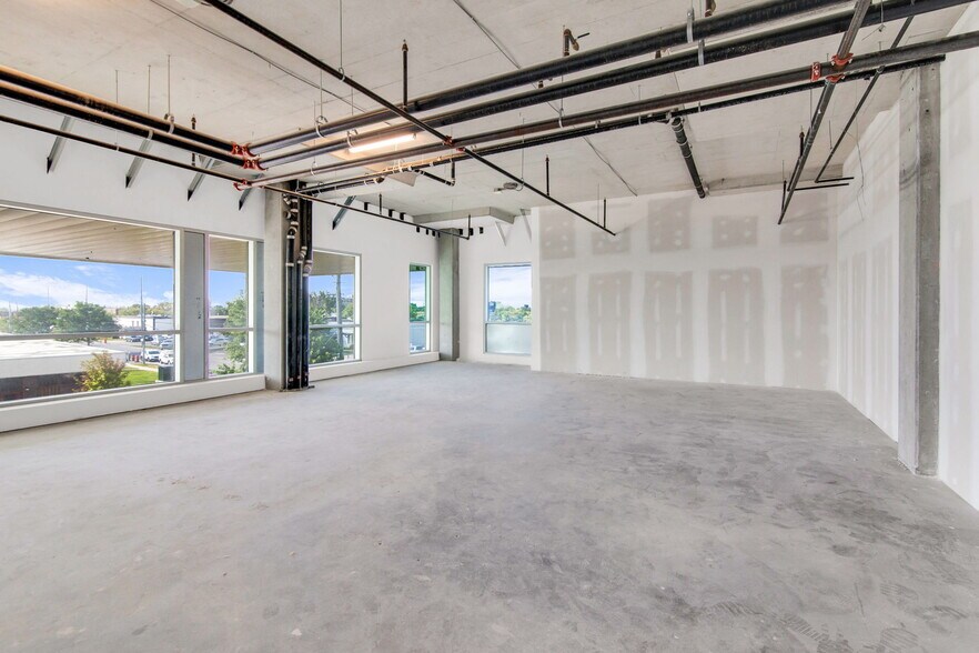 More Photos Of 1275 Finch Av W, Toronto Office For Sale