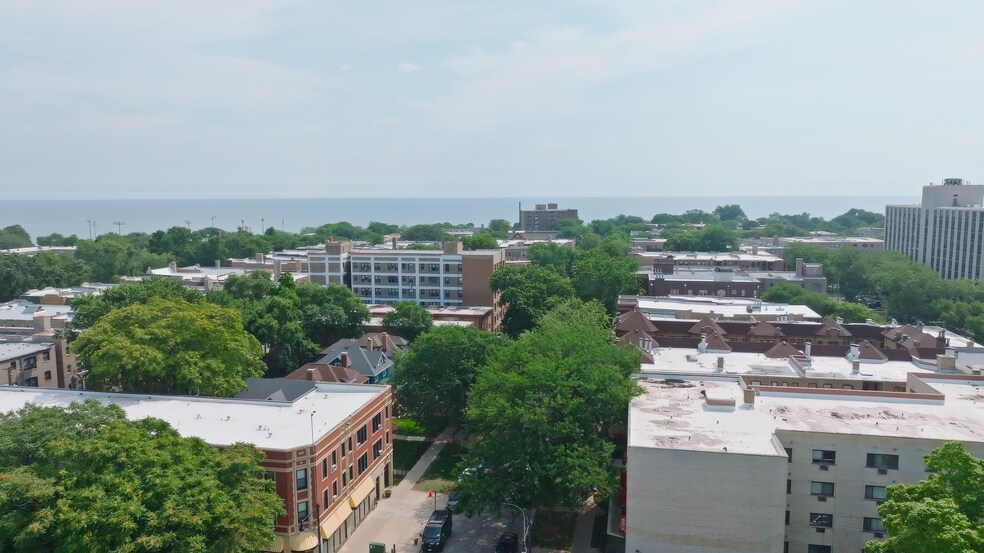 More Photos Of 1409-1411 W Lunt Ave, Chicago Storefront Retail Residential For Sale