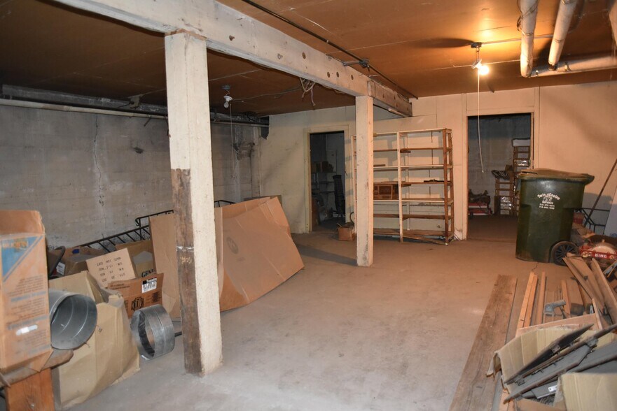 More Photos Of 401 W Market St, Trinidad Manufacturing For Sale