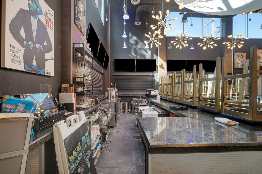 More Photos Of 122 S Howard Ave, Tampa Restaurant For Lease