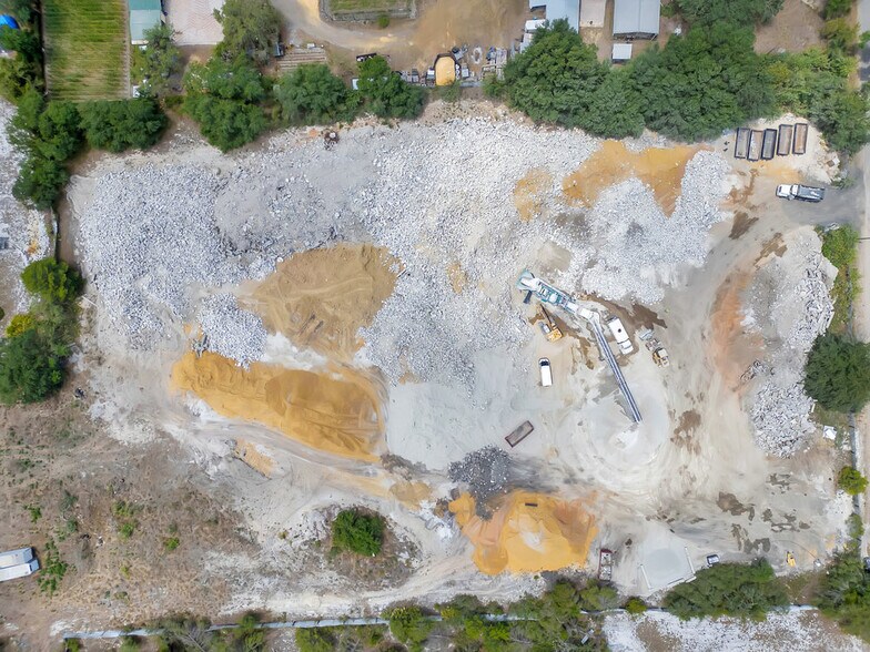 More Photos Of 205 Bomber Rd, Winter Haven Land For Lease