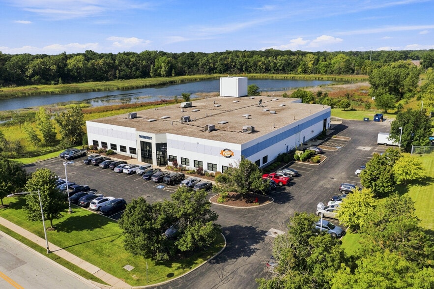 More Photos Of 17730-17740 Hoffman Way, Homewood Warehouse For Sale