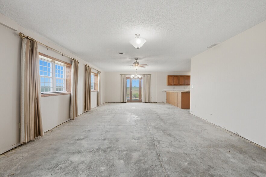 More Photos Of 10465 Elizas Rd, Saint George Horse Stables For Sale