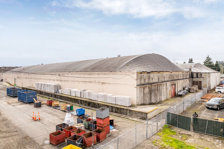 More Photos Of 325 Patterson St NW, Salem Manufacturing For Lease