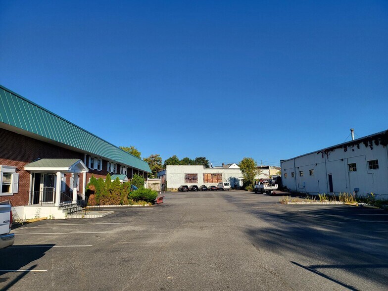 More Photos Of 67 Grant Ave, Harrison Warehouse For Sale