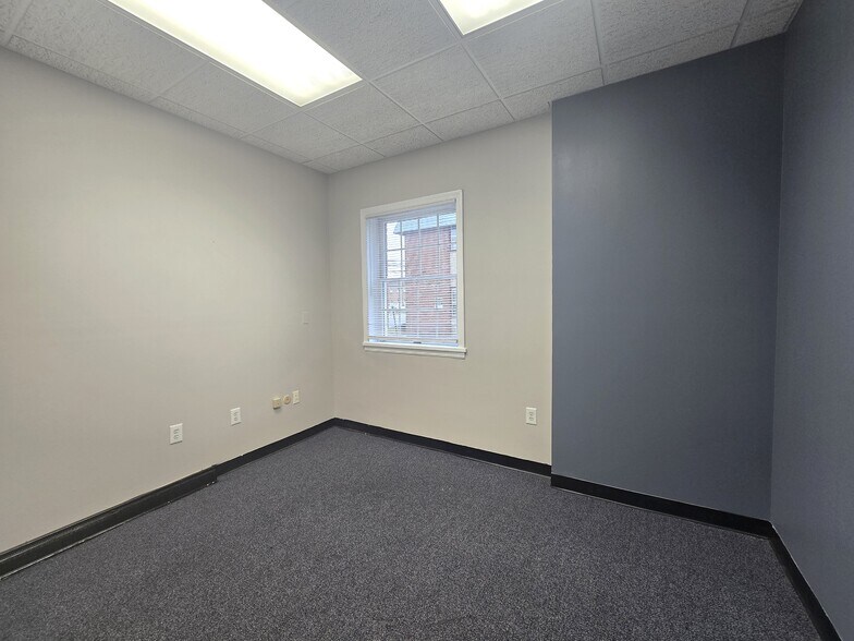 More Photos Of 1000 Clifton Ave, Clifton Office For Lease