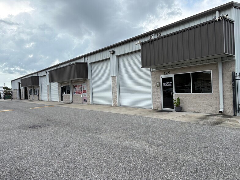 More Photos Of 9867 S Orange Blossom Trl, Orlando Land For Lease
