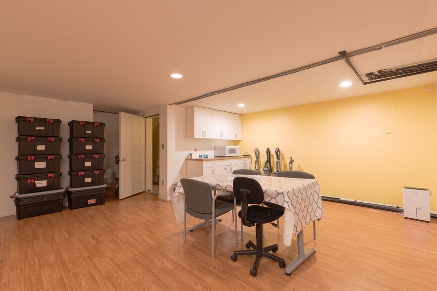 More Photos Of 1532 W Fullerton Ave, Chicago Storefront Retail Residential For Sale