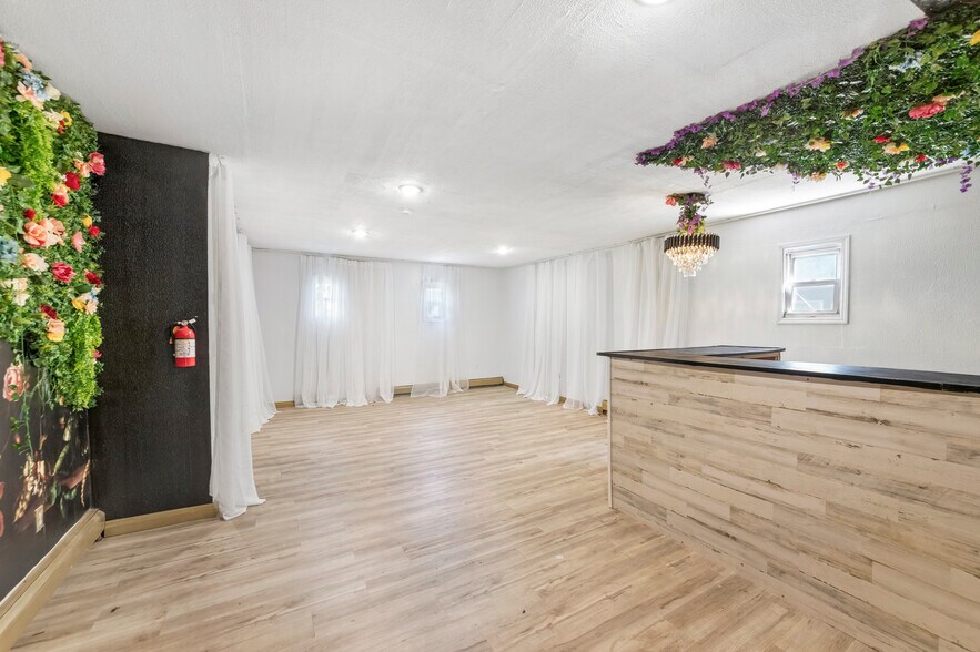 Primary Photo Of 951-953 Clinton Ave, Irvington Storefront Retail Residential For Lease