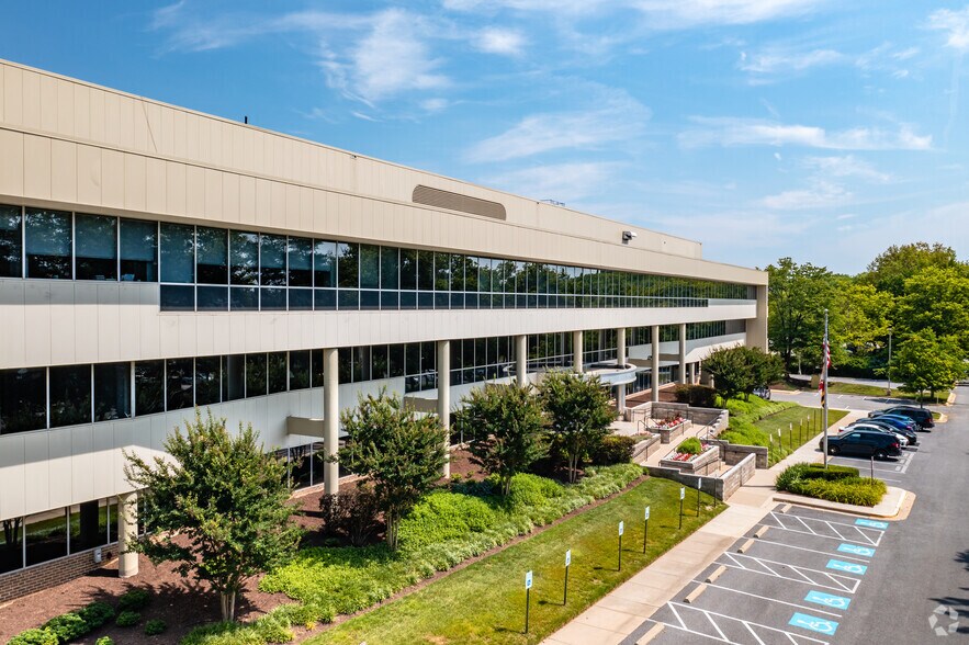 Primary Photo Of 1390 Piccard Dr, Rockville Office For Lease