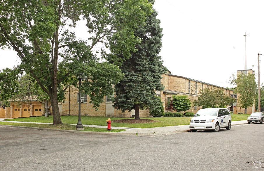 More Photos Of 650 Palace Ave, Saint Paul Specialty For Sale