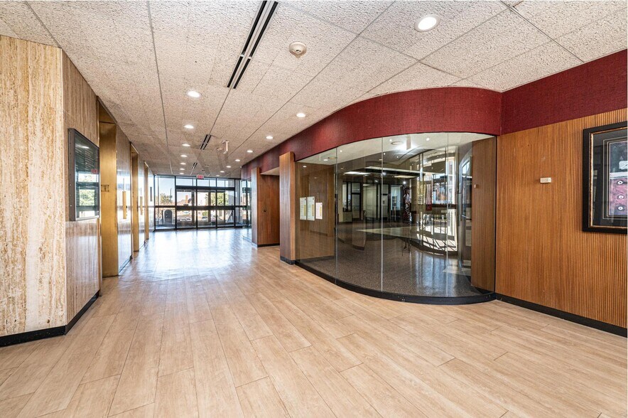 More Photos Of 200 1st Ave NW, Hickory Office For Sale