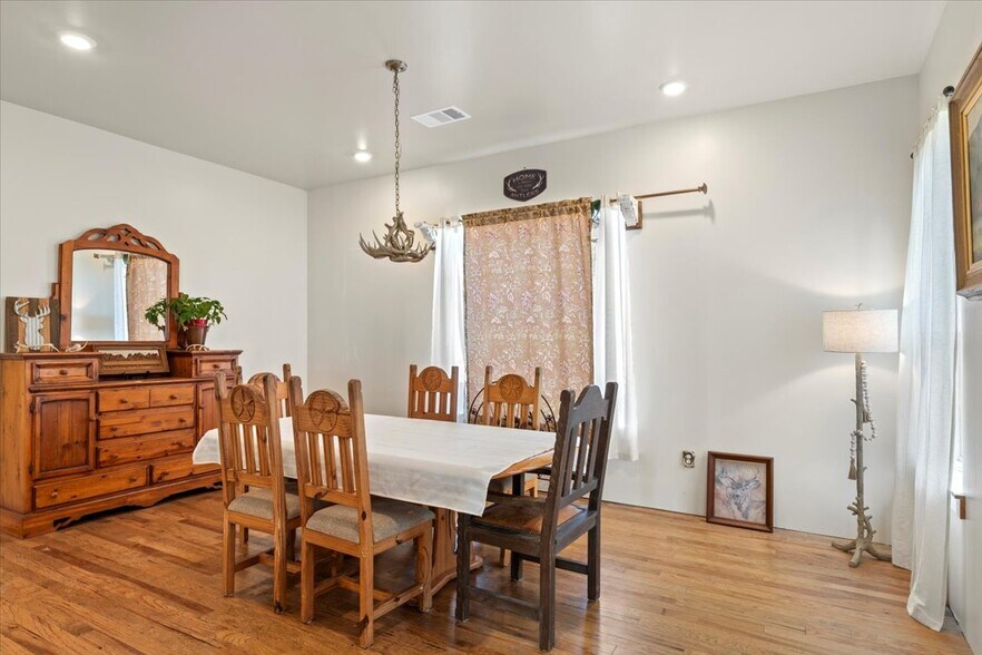 More Photos Of 16508 N Fm 973 Rd, Manor Specialty For Sale
