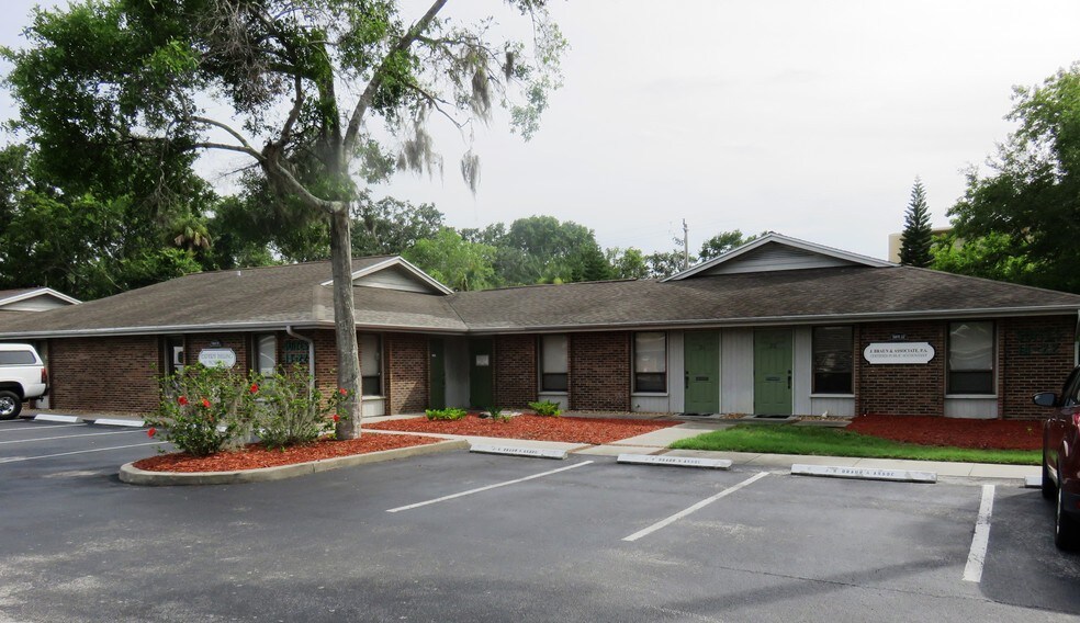 More Photos Of 1326 S Ridgewood Ave, Daytona Beach Office For Lease