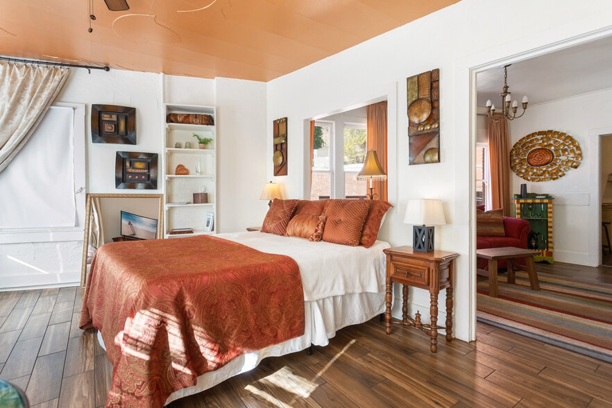 More Photos Of 41 N Main St, Bisbee Storefront Retail Residential For Sale