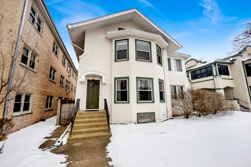 Primary Photo Of 309 Chicago Ave, Oak Park Apartments For Sale