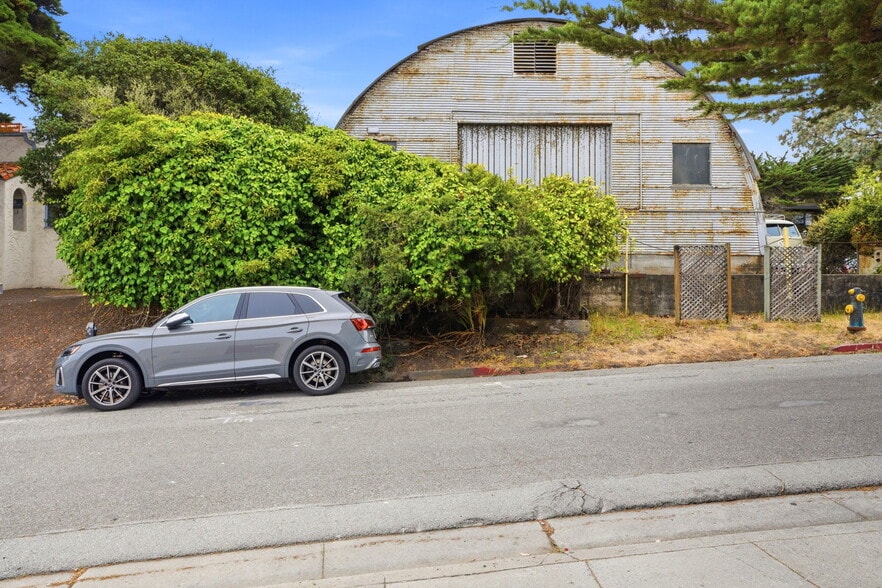 More Photos Of 119 Dewey St, Pacific Grove Auto Repair For Sale