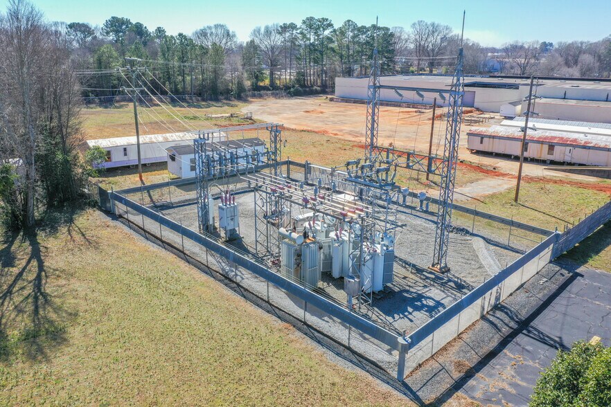 More Photos Of 2115 S McDuffie St, Anderson Manufacturing For Sale