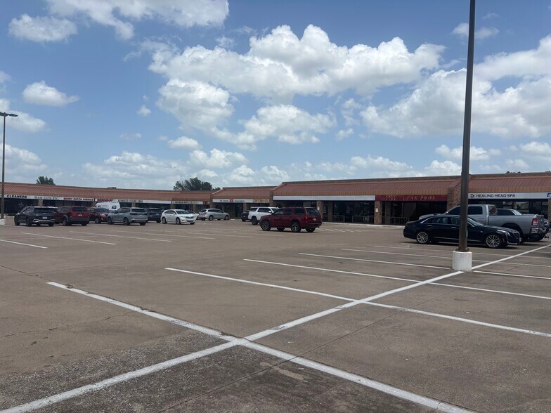 Primary Photo Of 4901-4999 S Hulen St, Fort Worth Unknown For Lease