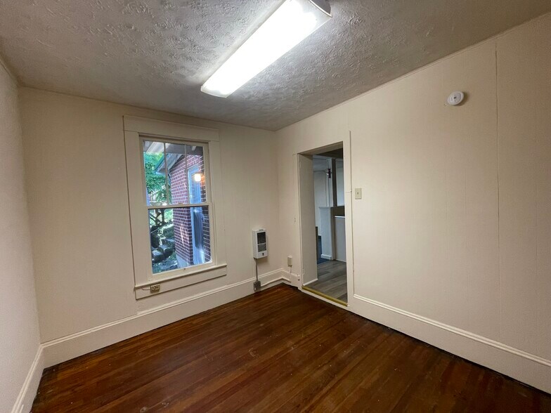 More Photos Of 271 Wallace Cir, Boone Apartments For Sale