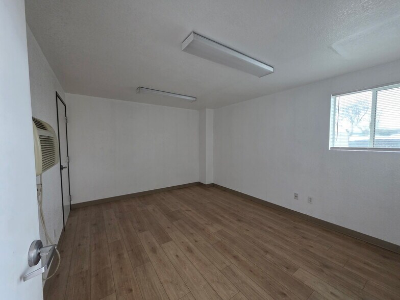 More Photos Of 1021 Partee Ln, Ceres Warehouse For Lease