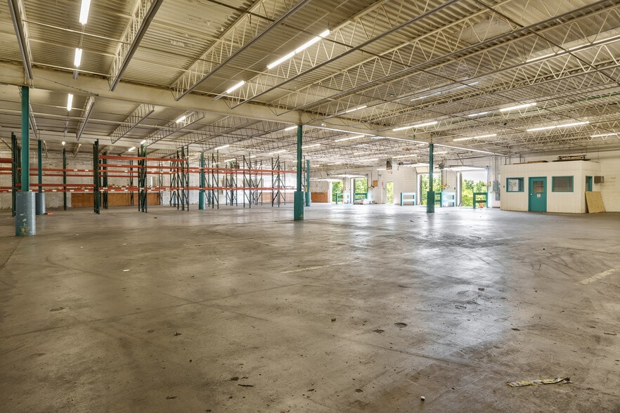 More Photos Of 6320 Material Ave, Loves Park Warehouse For Sale