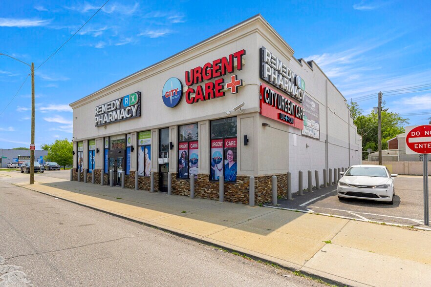 More Photos Of 13403 W 7 Mile Rd, Detroit Medical For Lease