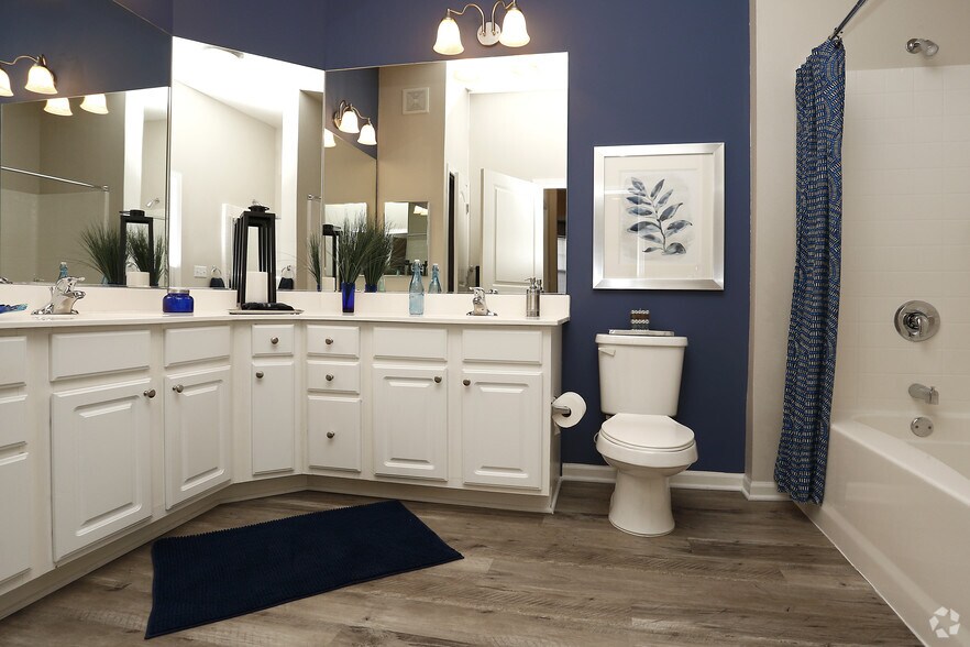 More Photos Of 10225 City Walk Dr, Woodbury Apartments For Sale