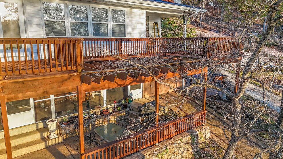More Photos Of 1117 Dogwood Rd, Lake Ozark Multifamily For Sale