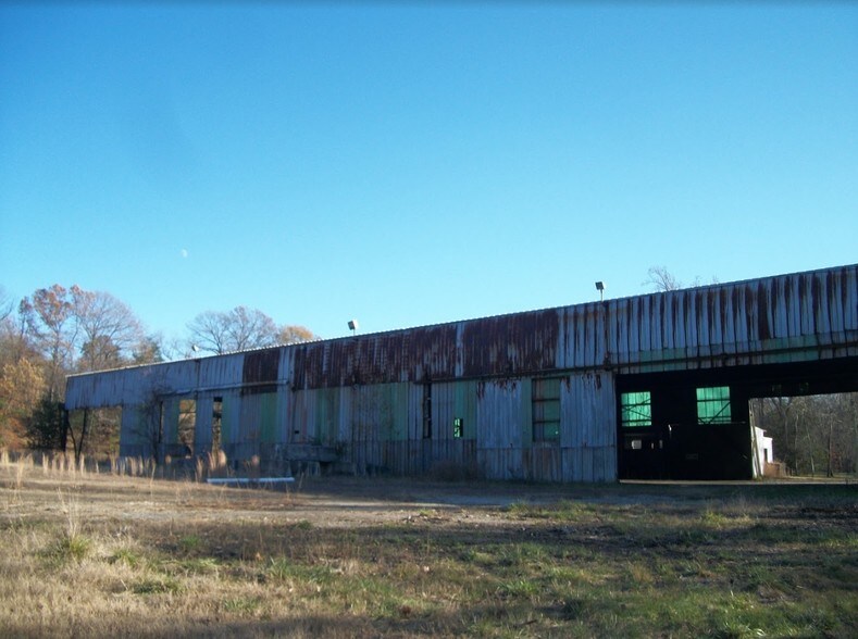 More Photos Of 8333 Zug Rd, Bowie Distribution For Sale