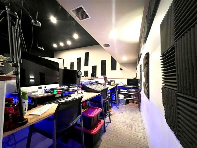 More Photos Of 550 W George St, Carmichaels Religious Facility For Sale