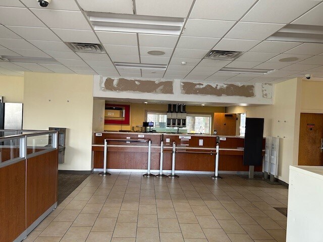 More Photos Of 4441 Bayou Blvd, Pensacola Bank For Sale