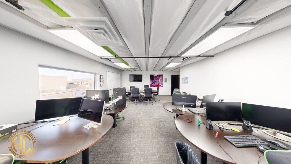 More Photos Of 295 Sunpac Ave, Henderson Warehouse For Sale