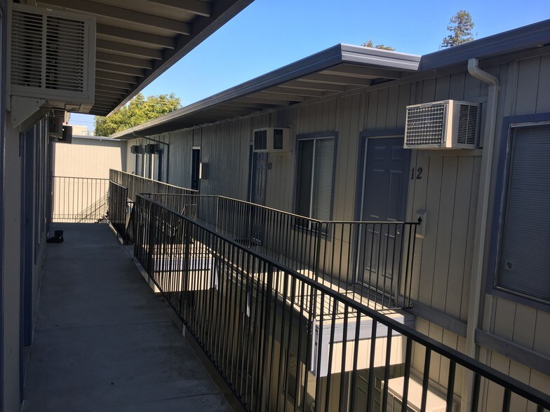 More Photos Of 610 E Pine St, Lodi Apartments For Sale