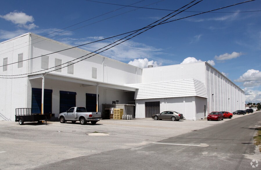 More Photos Of 300 NW Phosphate Blvd, Mulberry Manufacturing For Lease