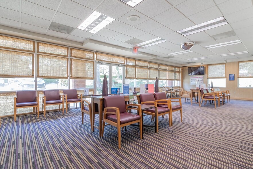 More Photos Of 800 Springfield Commons Dr, Raleigh Medical For Sale