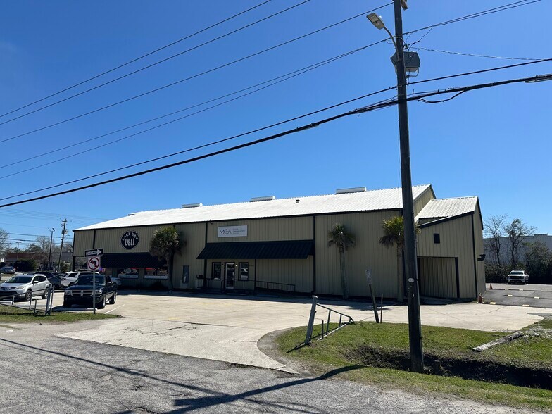 More Photos Of 4405 Dorchester Rd, Charleston Freestanding For Lease