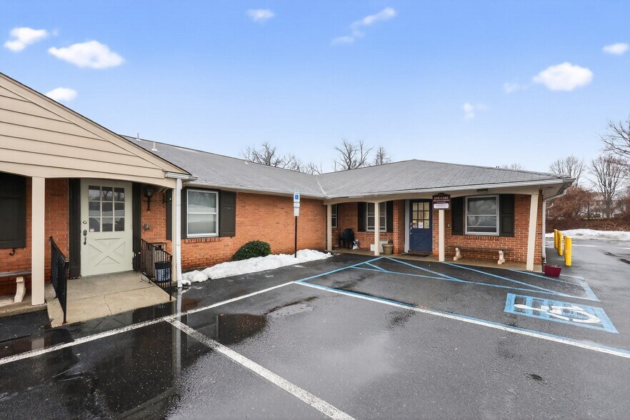 More Photos Of 1701 Wynwood Dr, Cinnaminson Medical For Sale