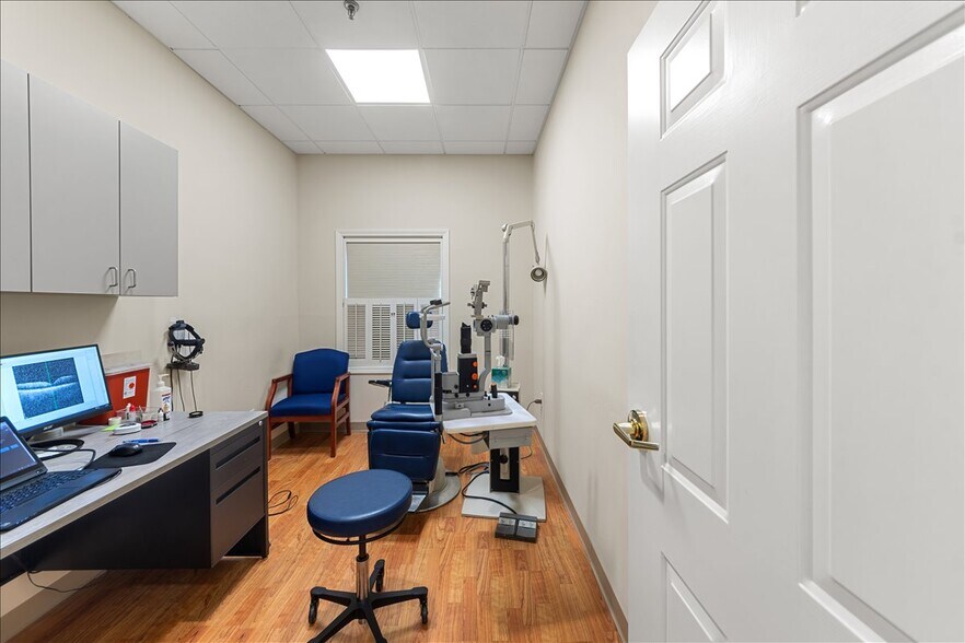 More Photos Of 2119 Post Rd, Fairfield Medical For Sale