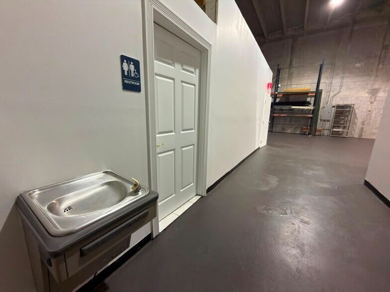 More Photos Of 3705 NW 115th Ave, Doral Industrial For Lease