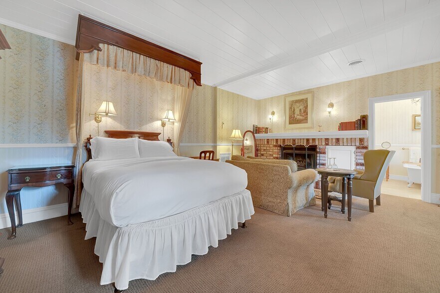 More Photos Of 77 Main St, Sutter Creek Hospitality For Sale