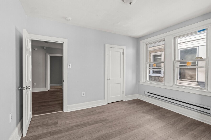 More Photos Of 129-131 E Roosevelt Blvd, Philadelphia Apartments For Sale