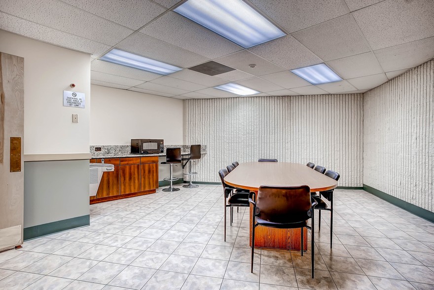 More Photos Of 363 S Harlan St, Lakewood Office For Lease