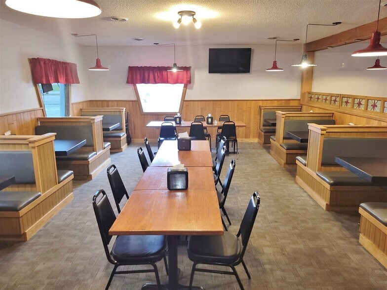 More Photos Of 105 SE 2 Hwy, Rugby Restaurant For Lease