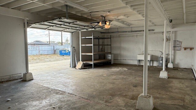 More Photos Of 2915-2919 Southwest Dr, Los Angeles Warehouse For Sale