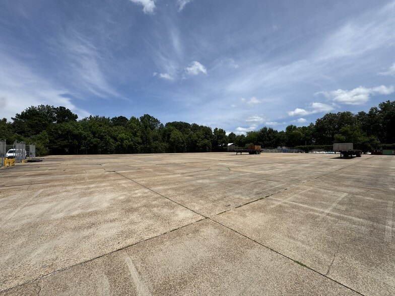 More Photos Of 4365 Michael Avalon St, Jackson Distribution For Lease