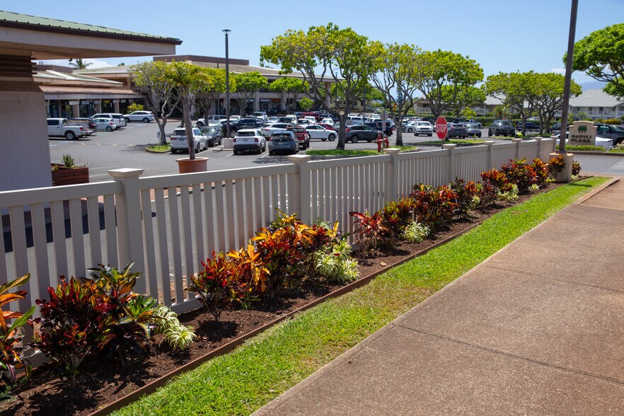 More Photos Of 5095 Napilihau St, Lahaina Storefront For Lease