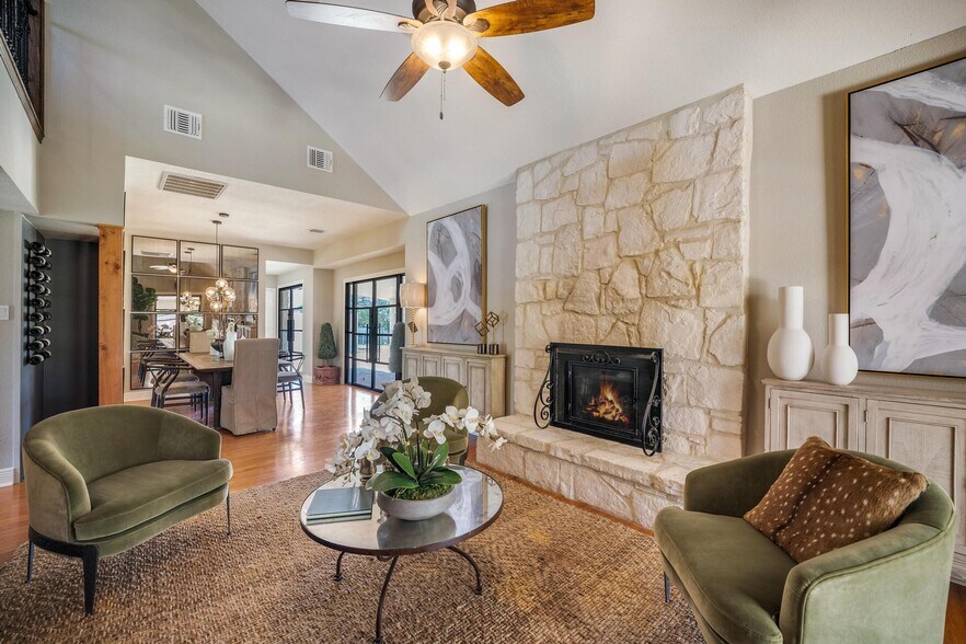 More Photos Of 6 US Highway 87, Comfort Office For Sale