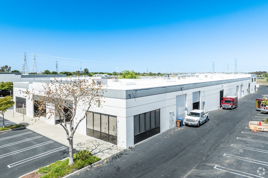 More Photos Of 1773-1799 Vineyard Dr, Antioch Research And Development For Lease